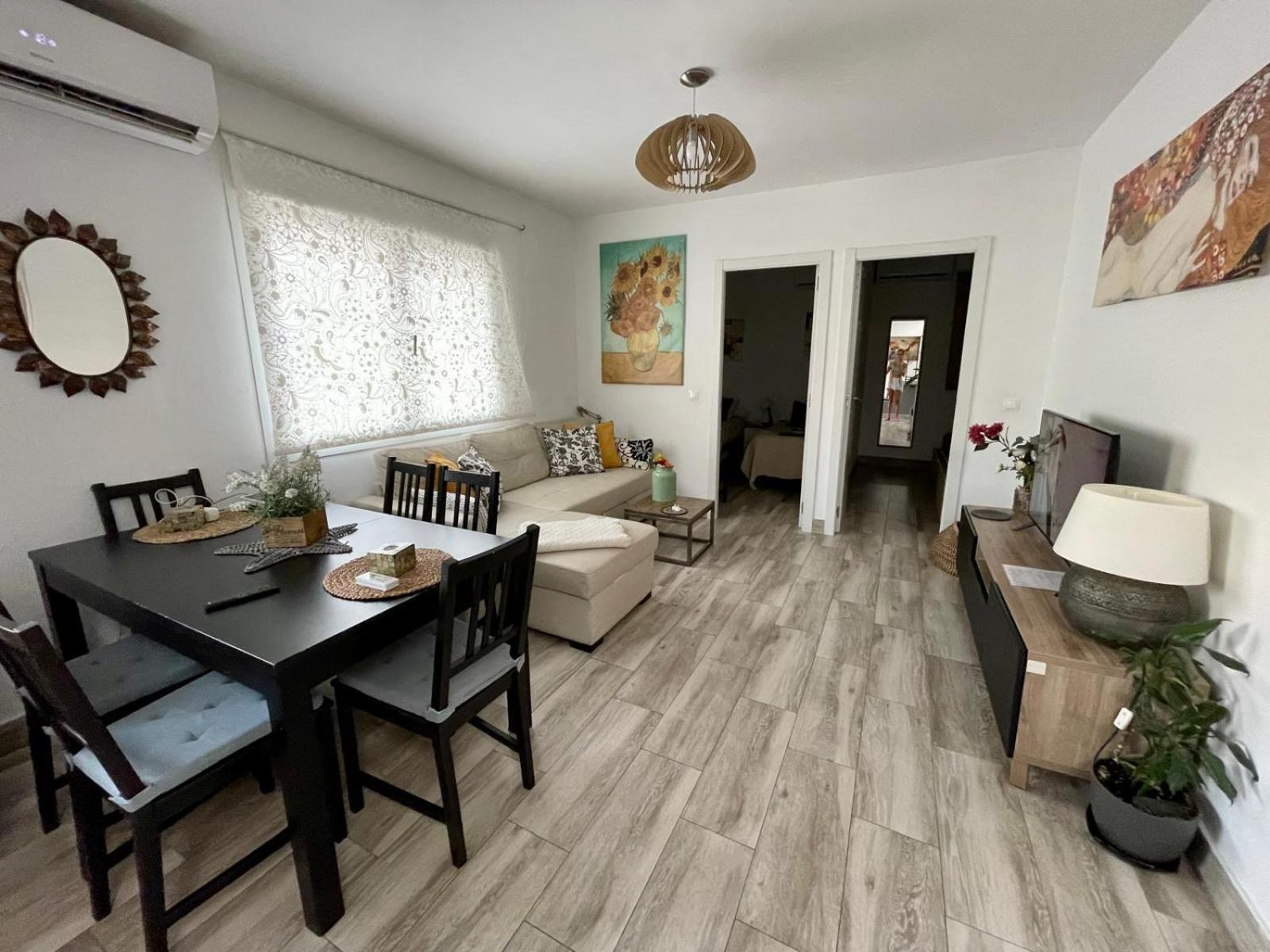 Pedregalejo Beach House Малага Экстерьер фото